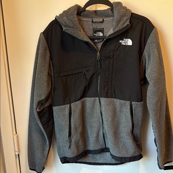 The North Face Men's Hooded Denali Full Zip Black and Gray Jacket - Picture 1 of 3